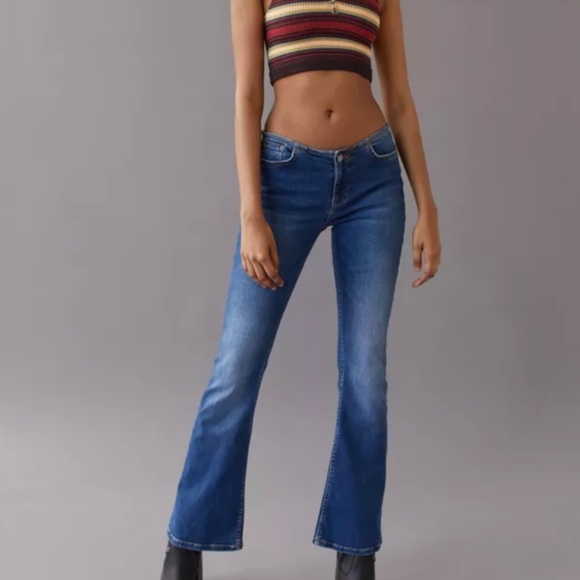 BDG Ultra-Low Rise Flare Jeans – Size 24 (New Without Tags) - Picture 5 of 6